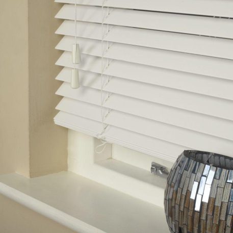 35mm Wood Essence Venetian Blind True White