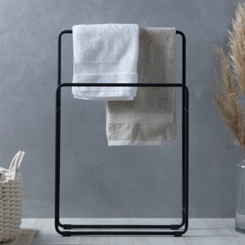 Elements Matt Black Free Standing Towel Rail